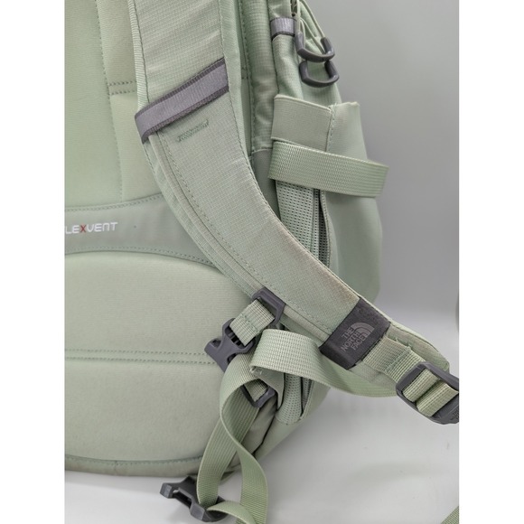 North Face Recon Backpack Sage Green - FlexVent Laptop Travel Daypack - Picture 3 of 13